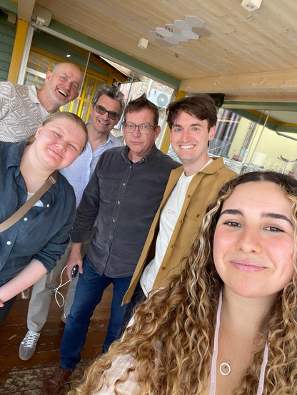 A selfie image from the International Journalism Festival. Left to right, it shows: Björn Staschen, Saskia Welch, Michael Foster, Ben Parker, Felix Hlatky, and Mariana Borges 